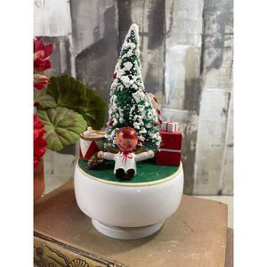 Deville Vintage Christmas Tree Turning Music Box Plays White Christmas